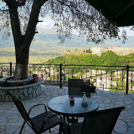 Panoramic Vlachos בית הארחה