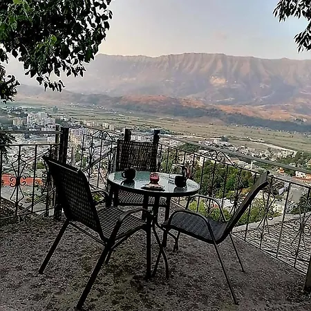 Konukevi Panoramic Vlachos Gjirokastër